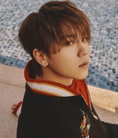 香港顶流姜涛瘦了，下颌线回来了，瘦身后颜值你感觉怎么样