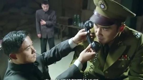 你小子,摘茄子也不看看老嫩!