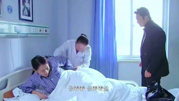 丈夫出差半年,回来妻子却满身伤痕,医生现场报警……