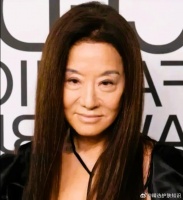 74岁的王薇薇怒怼记者：不图我财……