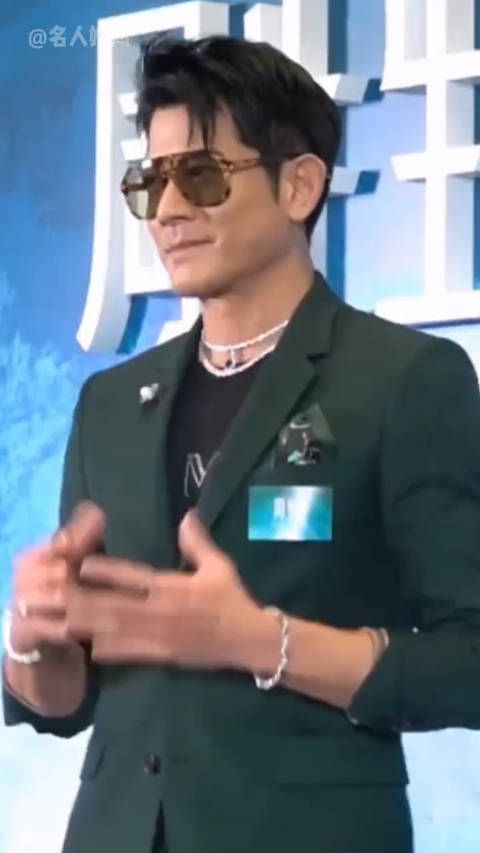 郭富城比丈母娘小4岁,被问日常如何称呼,一句话让记者哑口无言