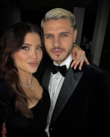 啊这意媒：旺达让伊卡尔迪签下天价合同，出轨就罚1亿欧