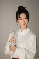 杨紫马面裙造型拍摄花絮，大家闺秀既视感，太漂亮啦，多发爱看