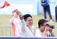 霍启刚长文评论梅西事件：梅西对欢呼麻木了？缺乏基本尊重