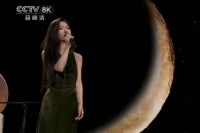 全国网友操碎了心！上春晚的单依纯能加学分吗？校方回复