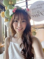 厉害了！生4胎赚232亿！