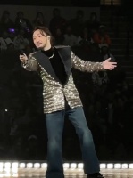 郑中基香港红馆开唱，场场爆满，一票难求，谁与争锋……