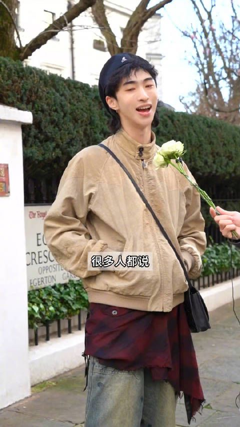 伊能静儿子哈利回应自己穿女装,好会表达,认知高素养高……