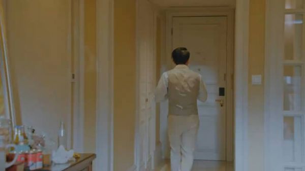 董事长装阿姨，替未来女婿打扫客房，没想到成功套路出家庭背景！