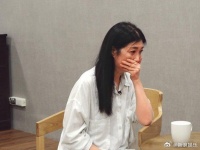 28日，据台媒，黄嘉千首度公开回应被家暴……