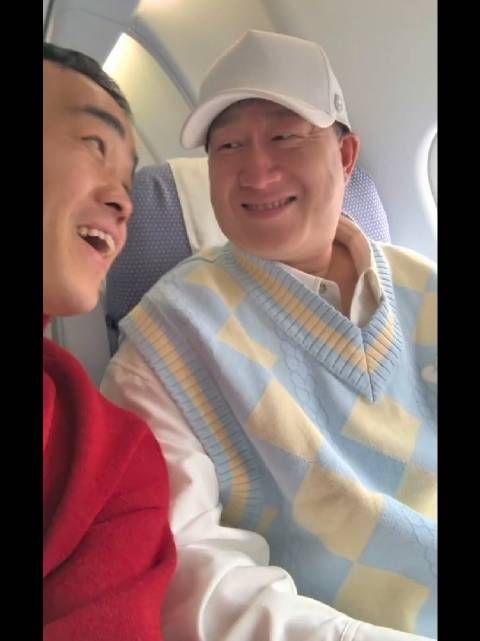 尚筱菊给张鹤伦拜年 “躲的了初一能躲过过十五嘛!”哈哈哈哈