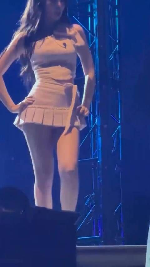 Jennie 金珍妮 有点小肉肉的感觉最棒