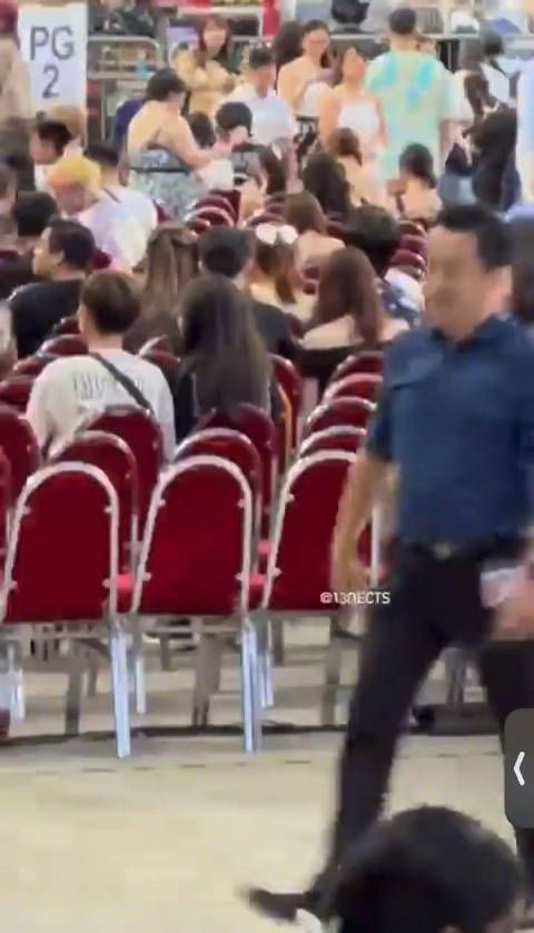 LISA现身霉霉新加坡演唱会,去看霉霉啦!