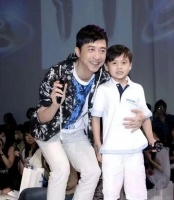 伊能静:我没有资格要孩子的抚养权 主持人问伊能静：你离婚的时候，有没有问过儿子想跟爸爸还是妈妈？