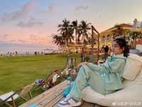 陈梦晒出游照：把色彩放进春天