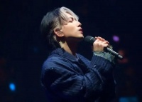 曾唱哭过无数人，如今再次被他感动