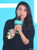 郭晶晶与霍启刚恋爱，郭母一口拒绝:不合适 2005年…