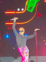 60岁郭富城好会扭 郭富城自从迎娶了比自己小23岁的方媛后…