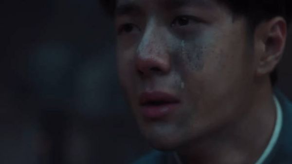 魏若来这段哭戏,大悲无声,真的非常高级啊,人在极度悲伤的时候…