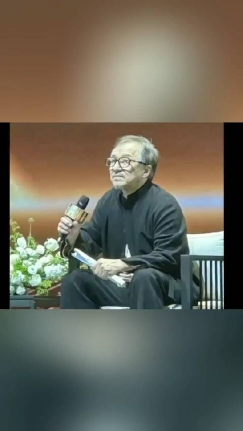 成龙能老是一件幸运的事 4月7日,成龙发文庆生…