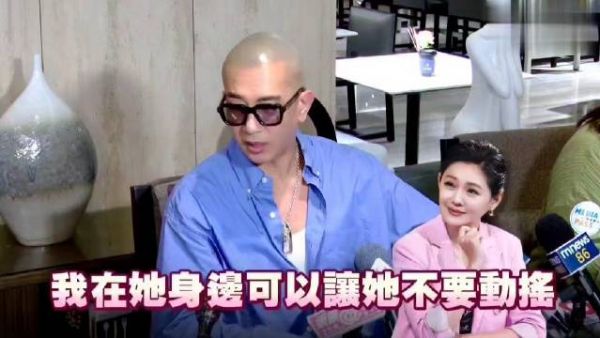 具俊烨成功瘦身10公斤,盛装出席活动,打扮的非常帅气…