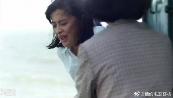 安杰终于回来了,司令乐的合不拢嘴,赶紧上前迎接