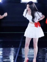 跟着姐姐摇起来 辣身材 裴珠泫