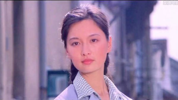 看到1980年代初的大上海风光,令人新奇,变化真是太大了