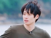 还有什么是@魏大勋 不会的 ，又帅又贴心…