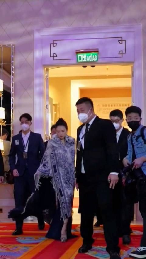 汪峰弃章子怡而娶森林北 国际章表示不服： 难不成还比不了个网红