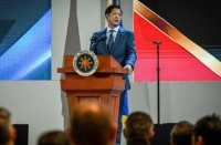 依靠美国，马科斯有了新目标