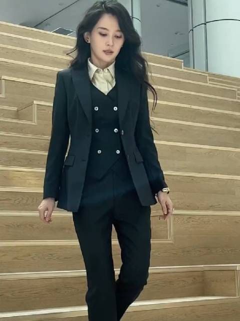 我的梦想 我的森林北,汪峰就是看上李巧的气质了,她也是因为这个火的