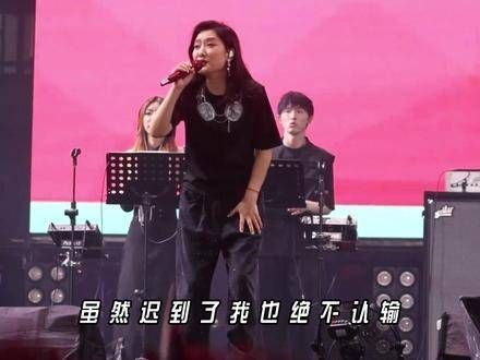 我的信仰之柱正在动摇,而我母亲所崇拜的却日益璀璨…