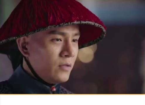 低情商:演的什么玩意,词也不背,都对不上…