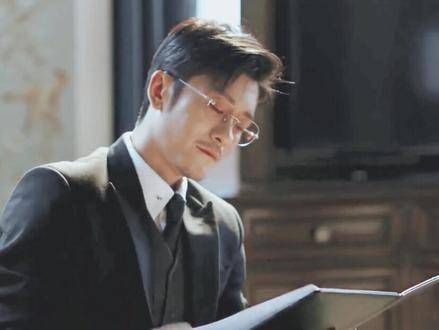 懂得欣赏叔圈魅力,就是珍视那些褪去油腻,保留清新与成熟韵味的不凡人物!