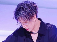 新曲热盼，期待薛之谦的音乐盛宴，一同沉浸于万人狂欢的薛之谦现场！