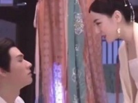 “韩烨婚后展现柔情似水的一面~”