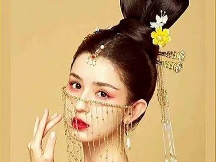 魏府的侍女常遭人欺凌,岂料检测出她竟是重生的朱雀之身