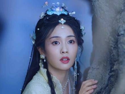 少女以无畏之姿挽救了深爱之人的生命,却因此陷入巨大的困境罗云熙