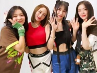 Red Velvet 和 Kara 的《Birthday》舞蹈对决，点燃舞池！kara 舞蹈