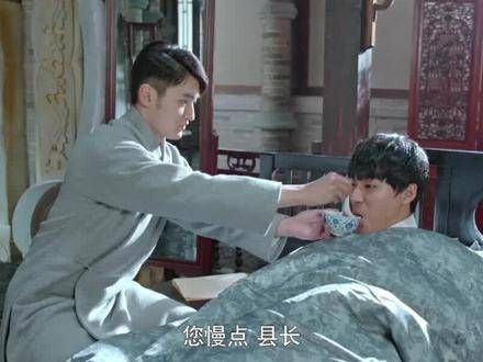 孔影帝雪笠演技炸裂,以“血”为墨戏谑县长,惊人回春之术震惊全场!