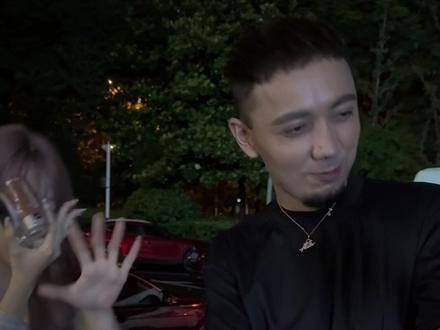 笑容温暖如春风,壹本书哥 的笑声让人倍感亲切,在中的表现让人期待…