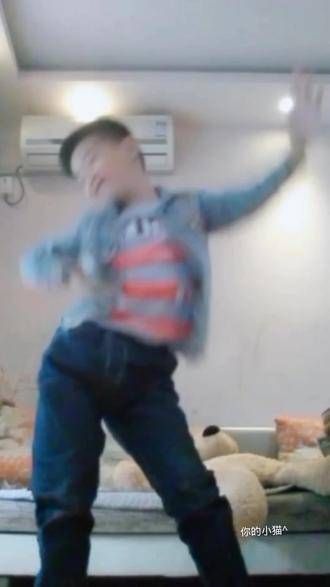 我必将如日中天,照亮半边天宇的张函瑞四世歌喉之首 张函瑞