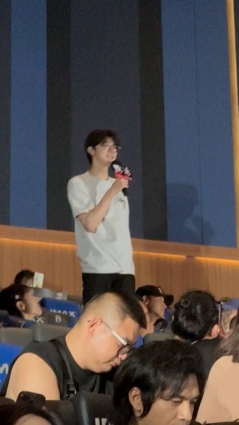 演员@我是林一同学 亮相电影《默杀》首映礼!