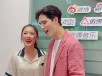 阿云嘎的现场演唱功力无可挑剔！