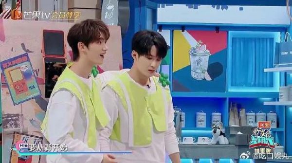 搭档绕身赛，奈何小丁腿太长了，大哥实在是力不从心