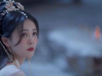 如同黎苏苏般古灵精怪，又似叶夕雾一般乖巧可爱…