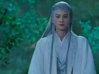 他不会有遗憾，只是心中难免波澜起伏..