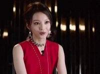 在最艰难时刻，张韶涵面对闺蜜夺走经纪人，母亲取走全部财产…