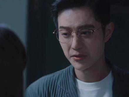 他,我心中的‘失窃者’,一生被无情剥夺,犯罪瞬间竟默默解开女子的束缚
